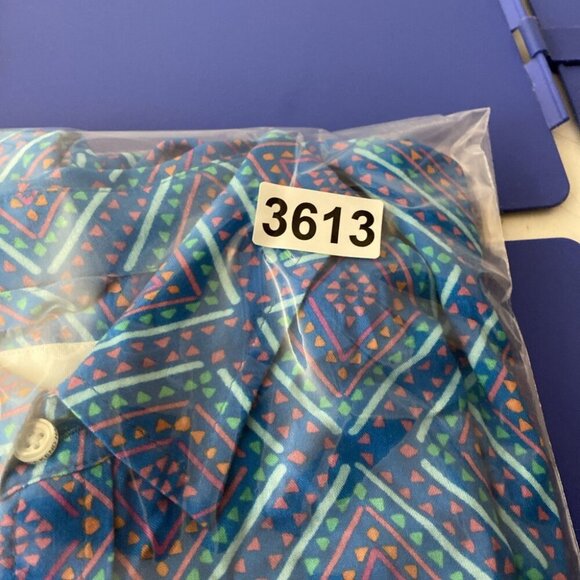 Chubbies Button Up Shirt Mens S Blue Geometric Vibrant Summer Vibe Casual - Picture 10 of 10